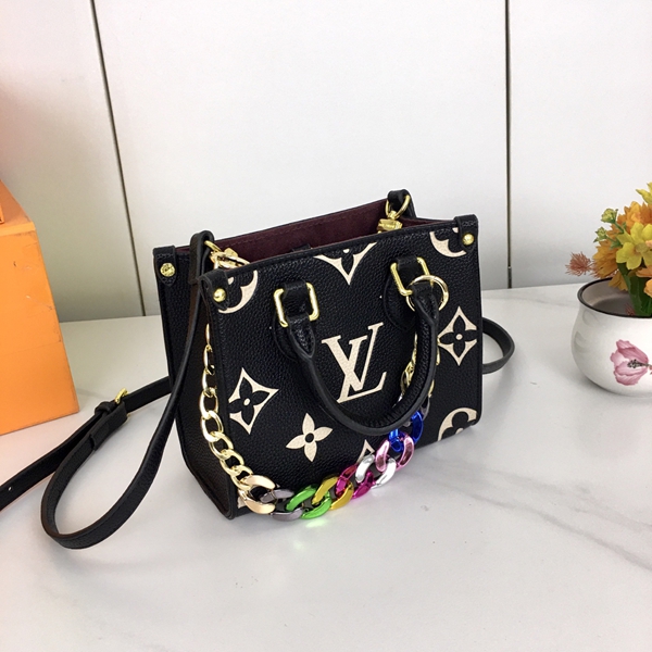 ルイヴィトンバッグ角部分ディテール